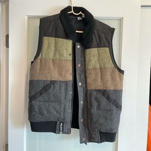 LRG Winter Vest Size Medium